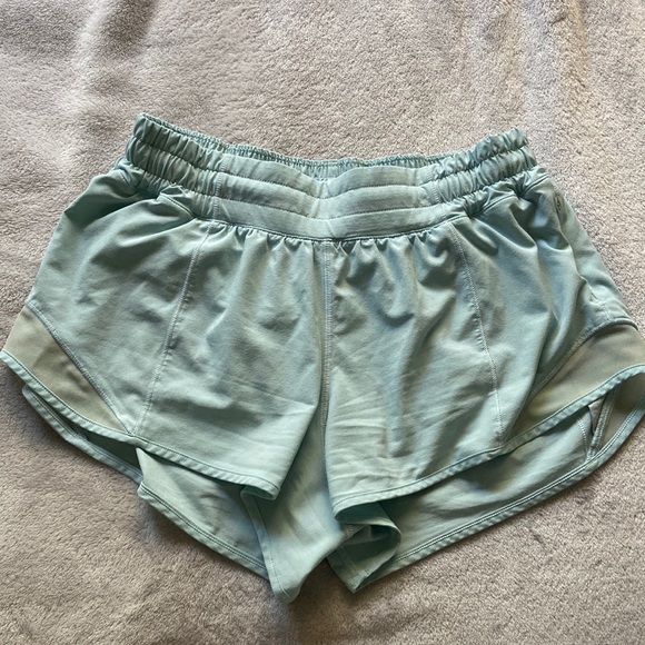 lululemon athletica Pants - Lululemon Hotty Toddy Shorts 2.5” inseam